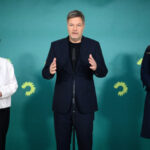 Grüne wollen nun an das Geld der Beamten ran