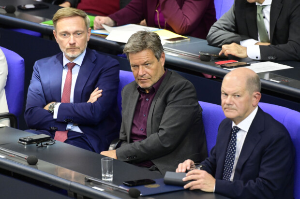 Nach der Wahl: Die Minen der Ampel gehen hoch