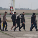 Schleuserring in Italien: Roter Filz schaffte tausende illegale Migranten nach Europa