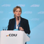 „Unsere DNA ist antifaschistisch“ – CDU applaudiert der KPD-Parole