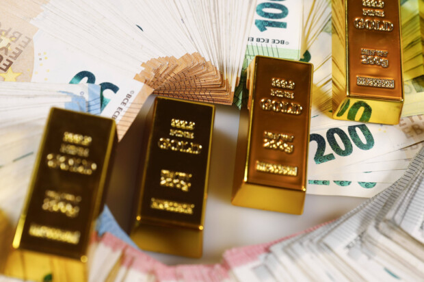 Im Zeichen der Wahl, Gold setzt Rekordlauf fort, Problematisches Urteil für KI-Firmen