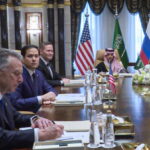 Die Außenminister der USA und Russlands sondieren