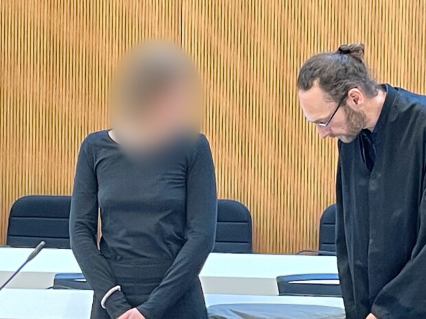 Inhaftierte Antifa-Terroristin erhält trotz Mordversuch Bundeskunstpreis