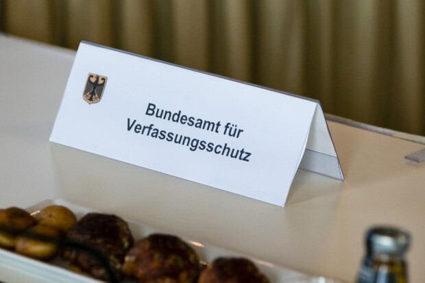 Wer führt den Verfassungsschutz eigentlich?