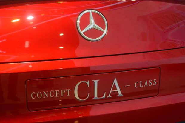 Mercedes erodiert elektrisch durch Luxusstrategie