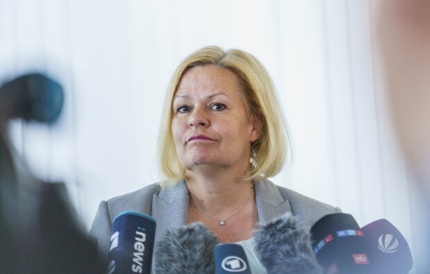 Faeser nahm offenbar Einfluss auf Zeitpunkt der AfD-Einstufung