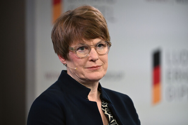Rentenkrise verhärtet sich: Wirtschaftsweise warnt vor sozialen Verwerfungen