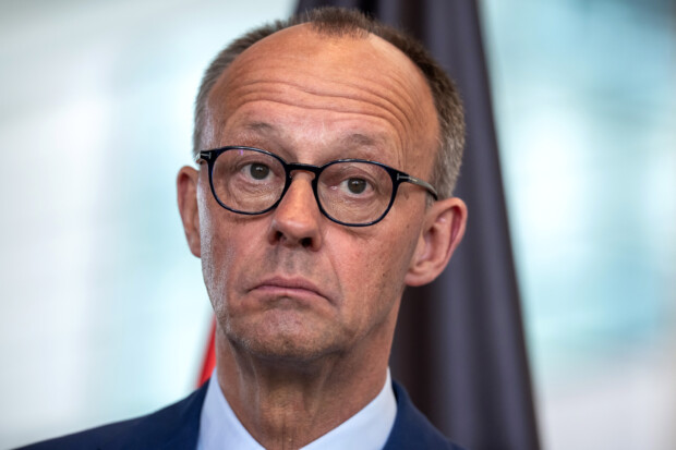 Friedrich Merz reißt den Fördertopf „Demokratie leben!“ an sich