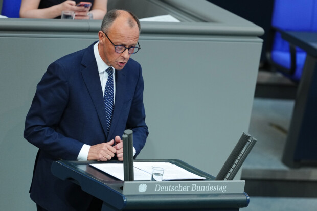 Merz beschwört Kriegstüchtigkeit – Eurobonds in Sichtweite