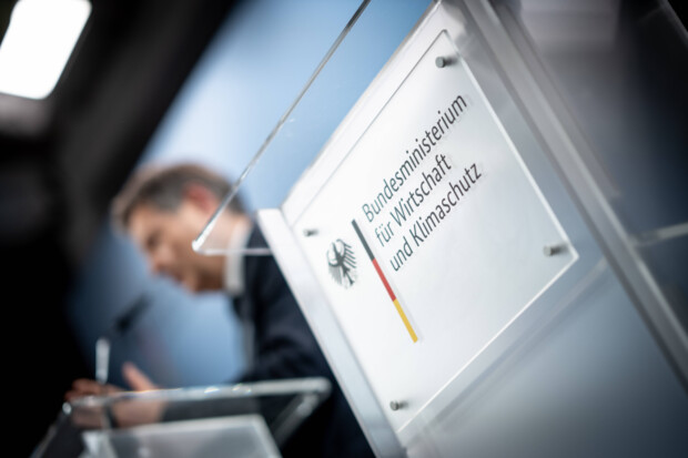 Die Probleme einfach mit Geld zuschütten