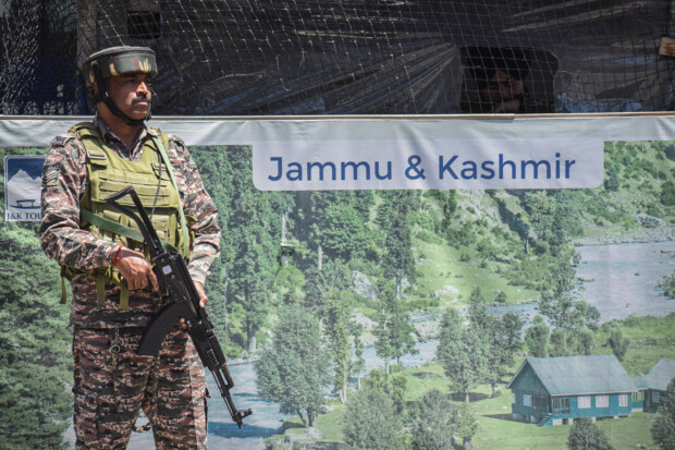 Atommacht unter Druck: Pakistan zwischen inneren und äußeren Taliban