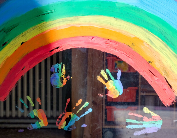 Die Queer-Lobby greift nach den Kindern