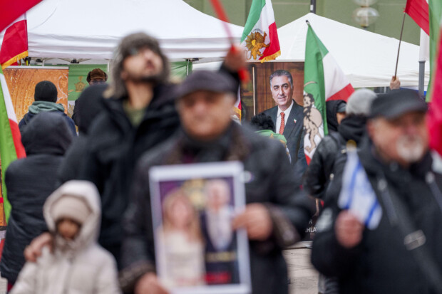Ein Land in Ketten – Der vergessene Aufstand des Iran