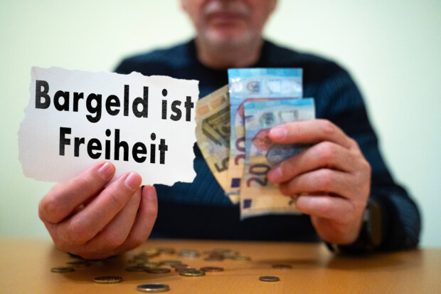 Spaniens Bargeld-Inquisition: Der Testlauf für Europas digitale Diktatur