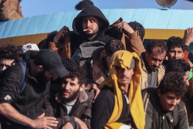 Ansturm auf Kreta: 1000 Migranten an einem Tag, Milliardengewinne für Schlepper