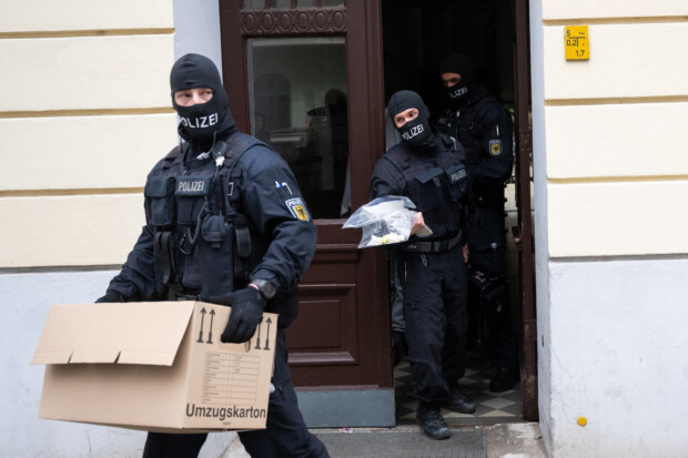 Berliner Polizei sagt Razzien wegen Raumnot ab