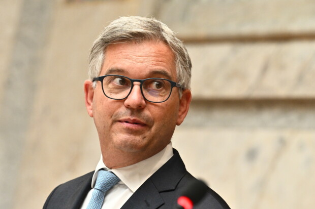 Libyscher Machthaber verweigert EU-Flüchtlingskommissar Brunner die Einreise